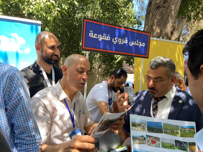 تقديم الخدمات في ظل التحديات: مجلس فقوعة نموذج للصمود المحلي والتعاون المجتمعي